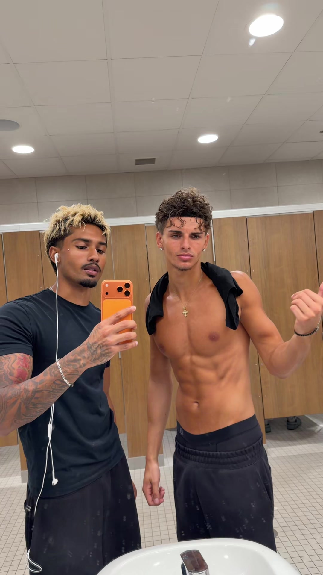 @chris.nikoo