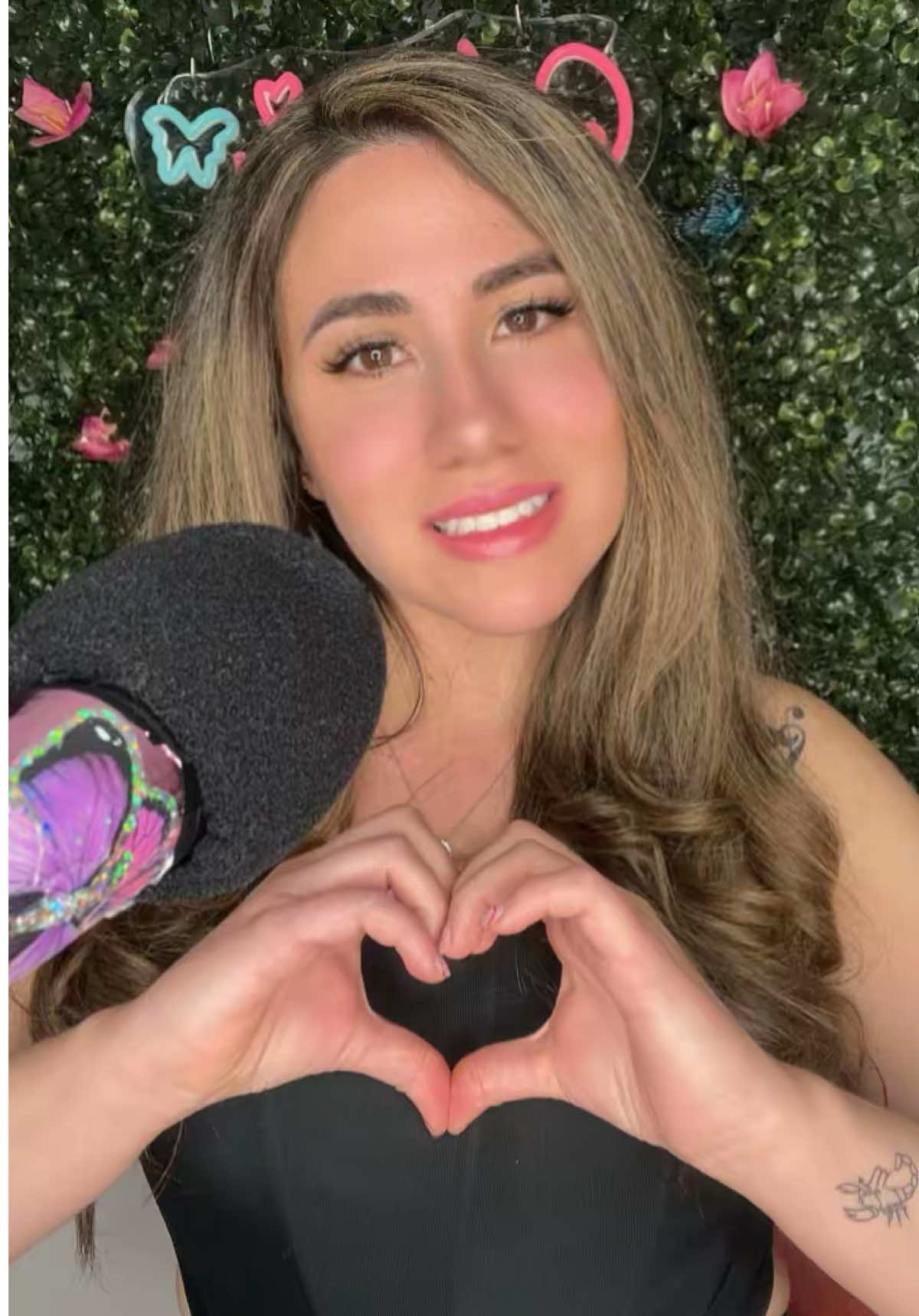 @Yenni Gomez 🦋👑♎️