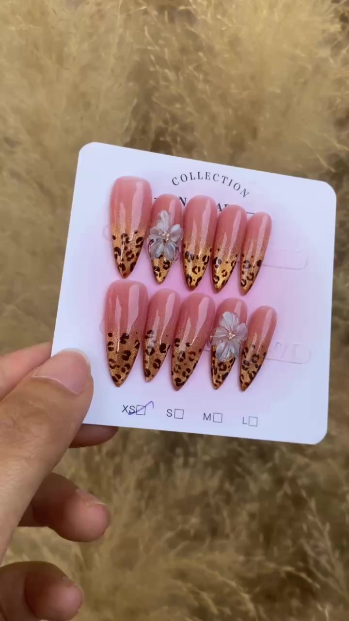 @JMhandmadepressonnails