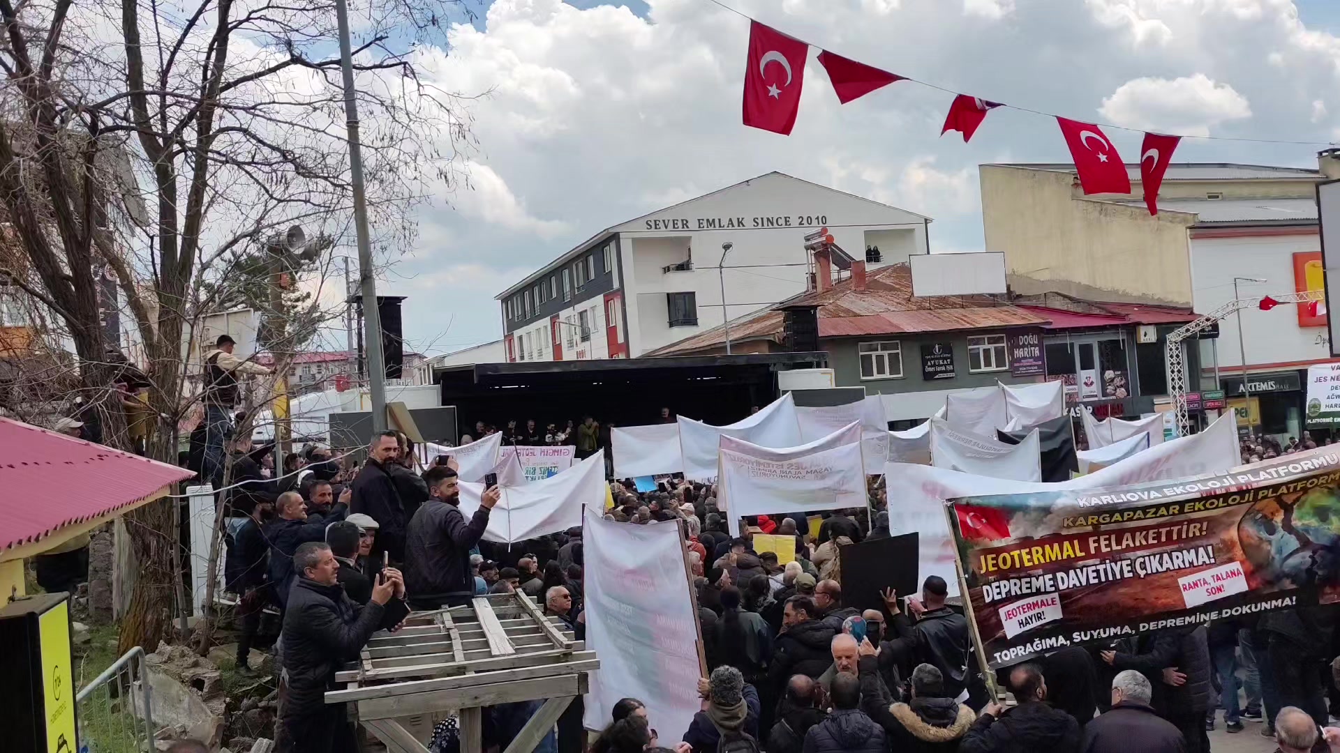 @adnan_&ouml;zcelik