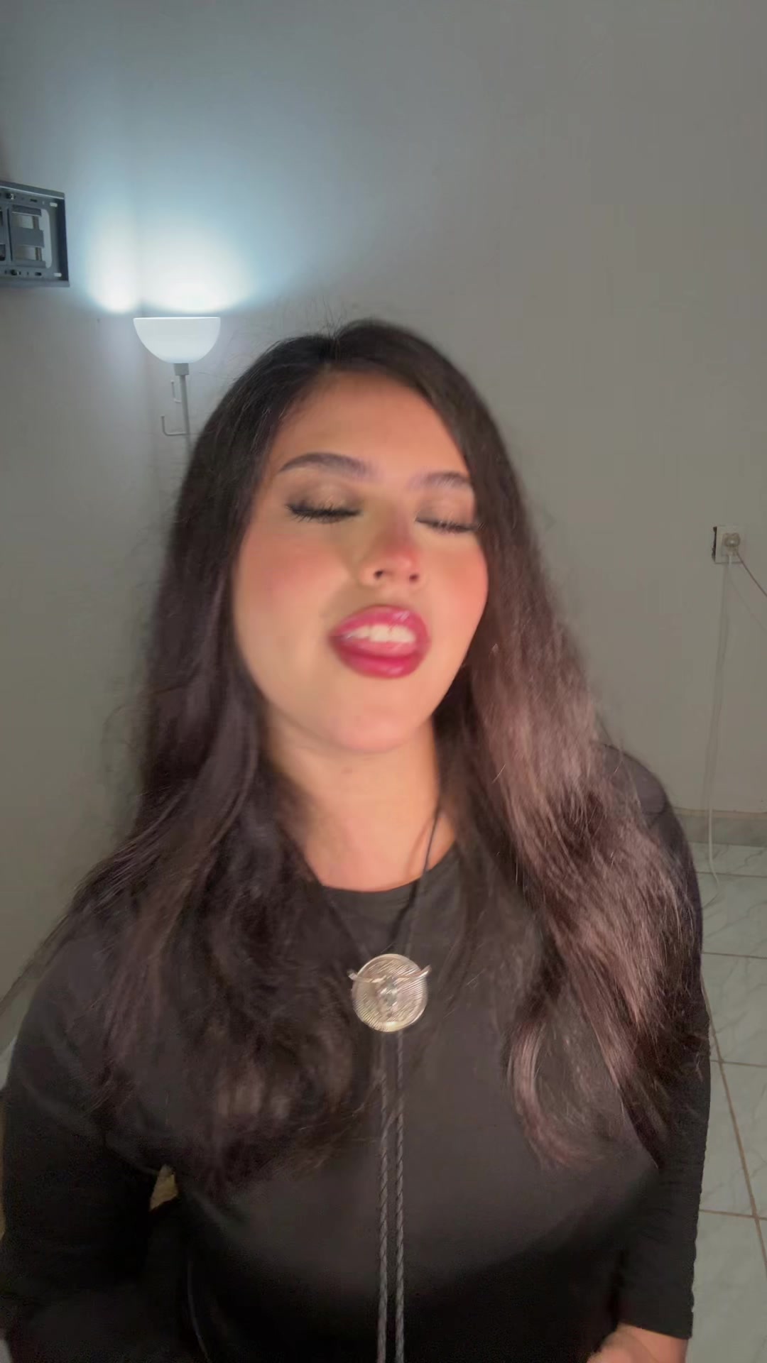 @Vanlyless
