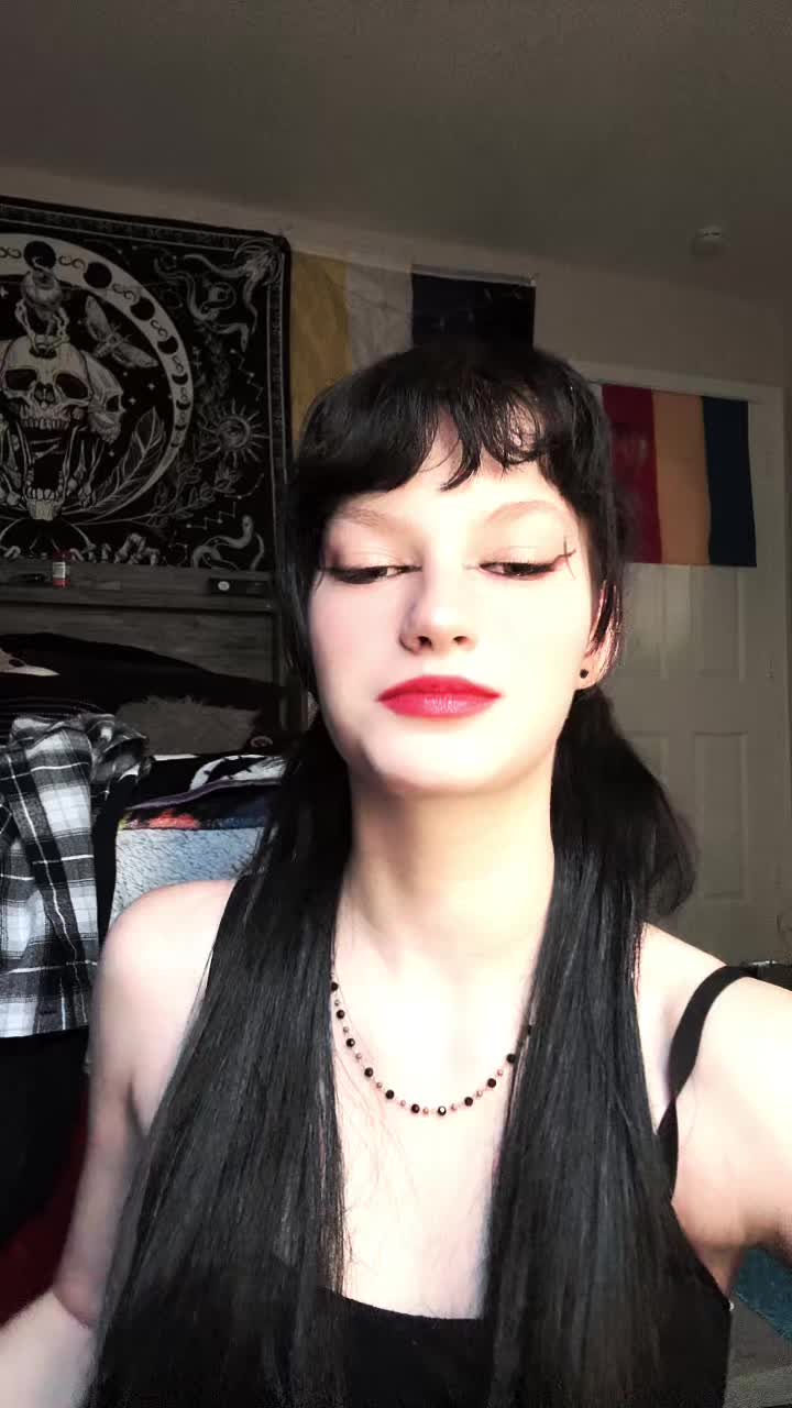 @🖤🥀Ashtrid🥀🖤