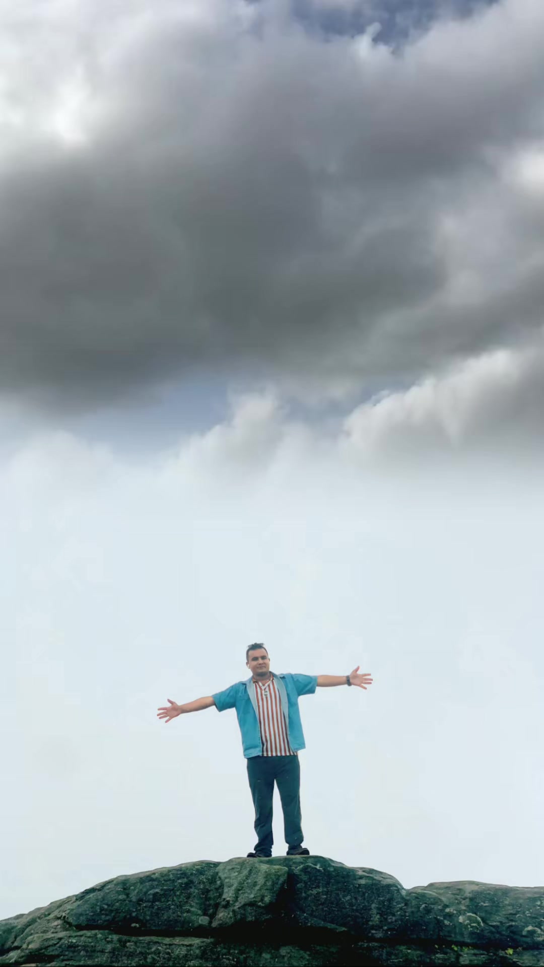 @MR.@राजु🧿