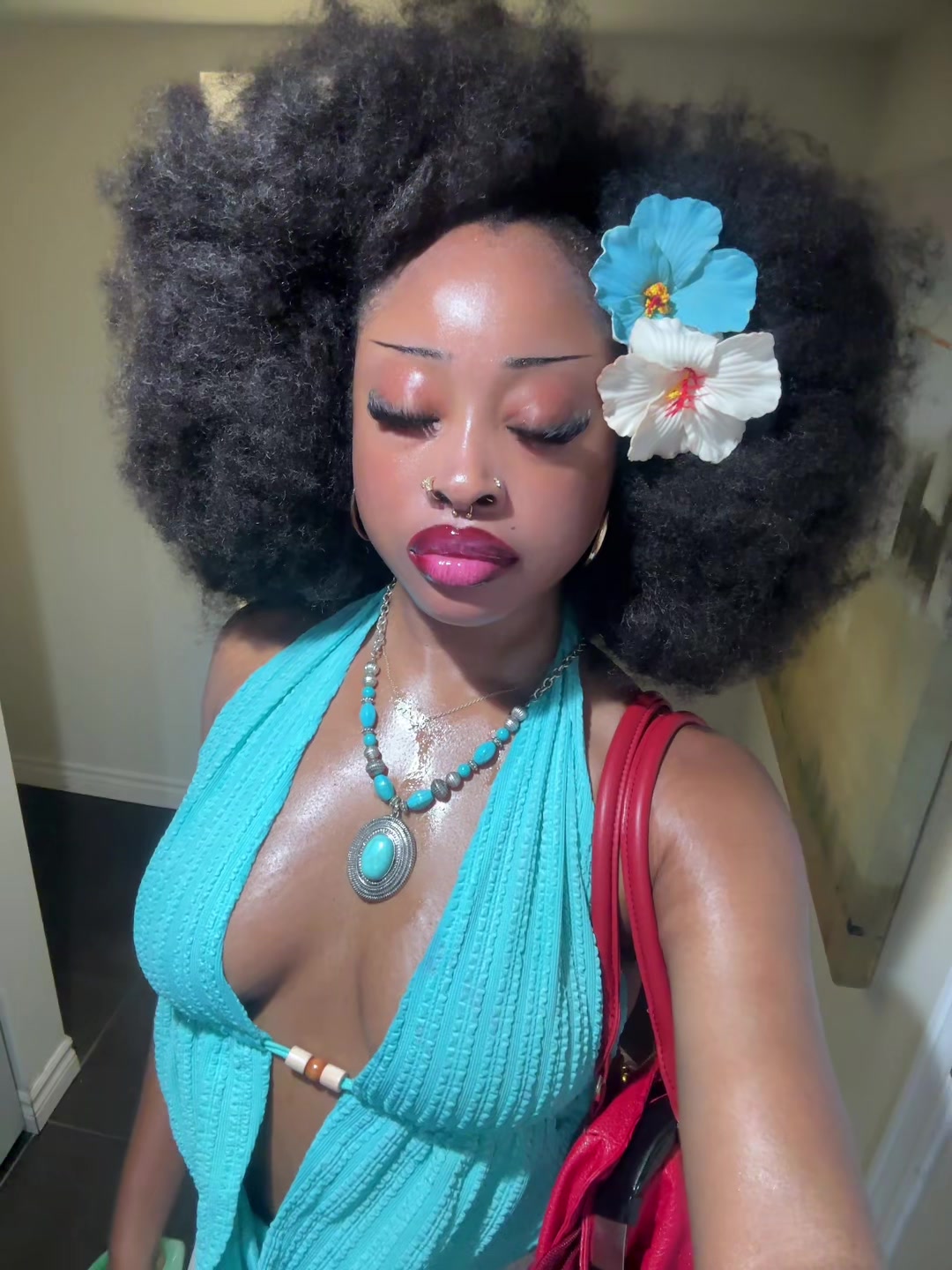 @the_girleexperience