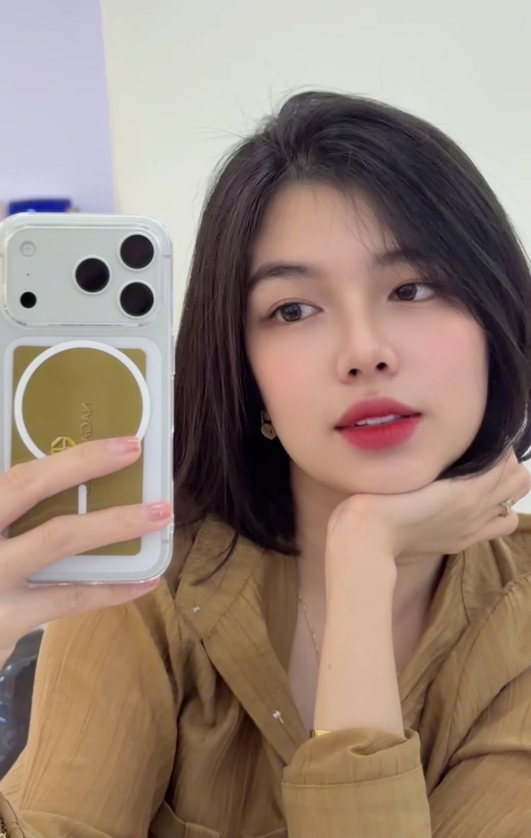 @Elle