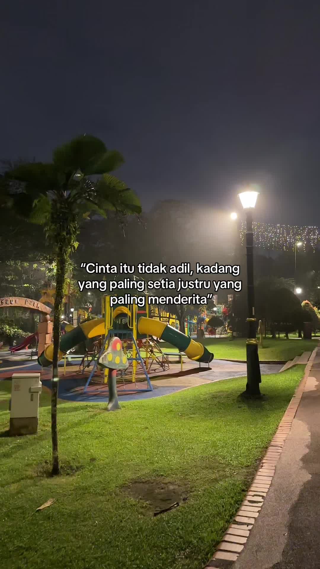 @𝘼𝙠𝙪 𝙥𝙪𝙩𝙧𝙖 :)