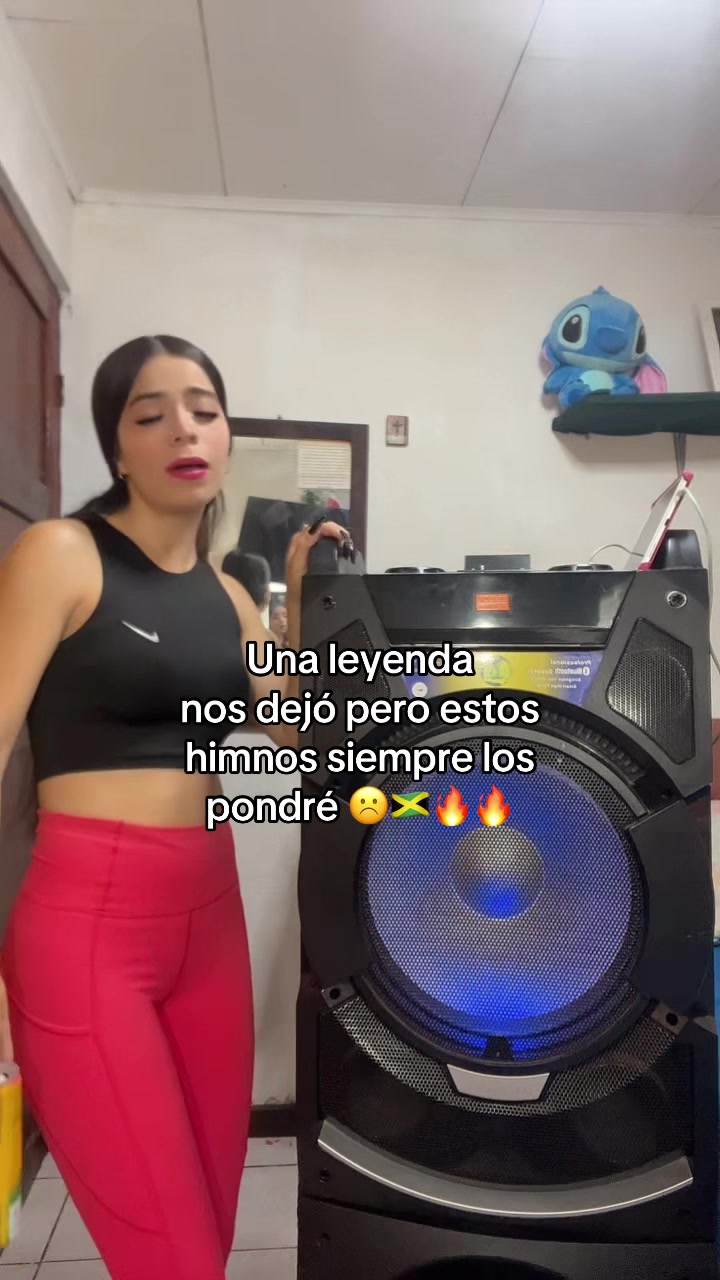 @𝓜𝓲𝓬𝓱𝓮𝓵𝓵𝓮 𝓪𝓵𝓯𝓪𝓻𝓸