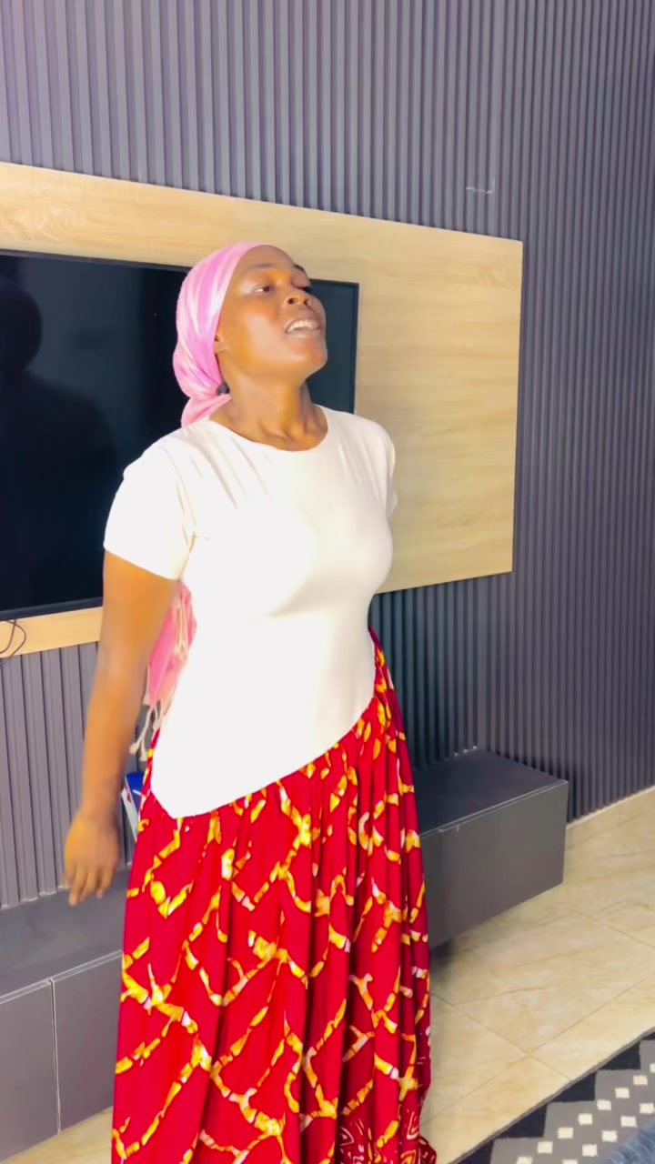 @Annienwamba