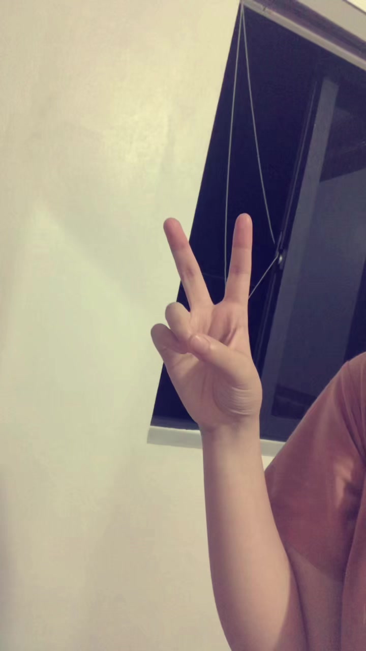 @^~^