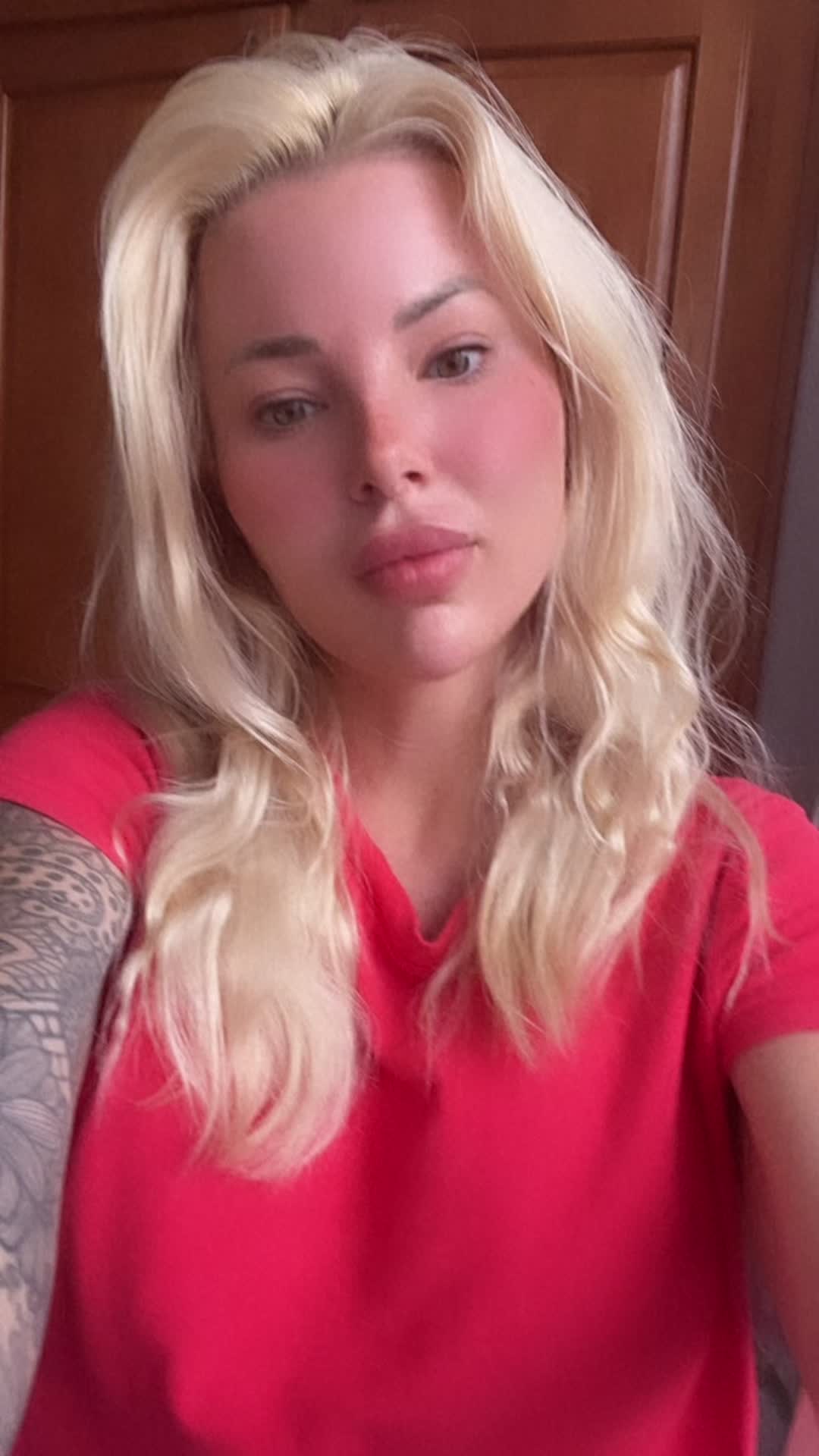 @Jessicakes33