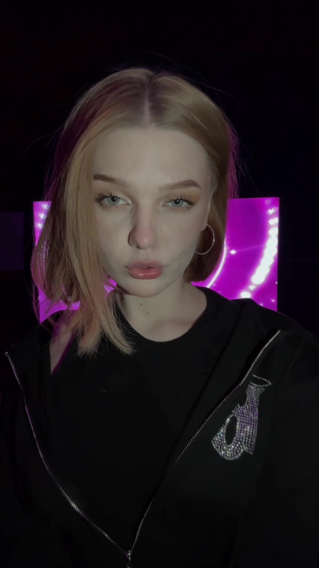 @Каролиша🫀