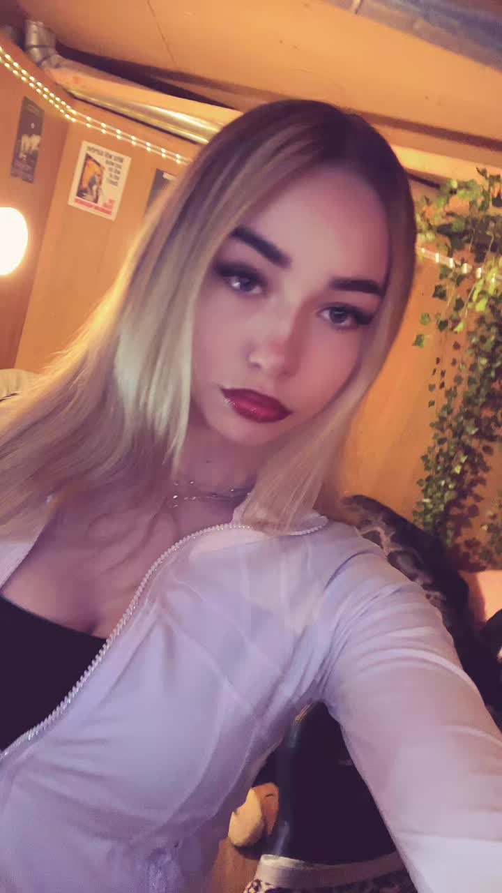 @em ๐