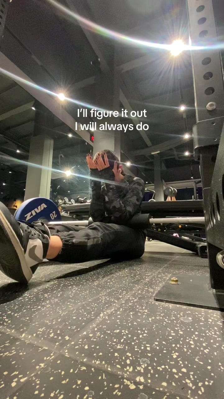 @loveuxtine 𝜗𝜚