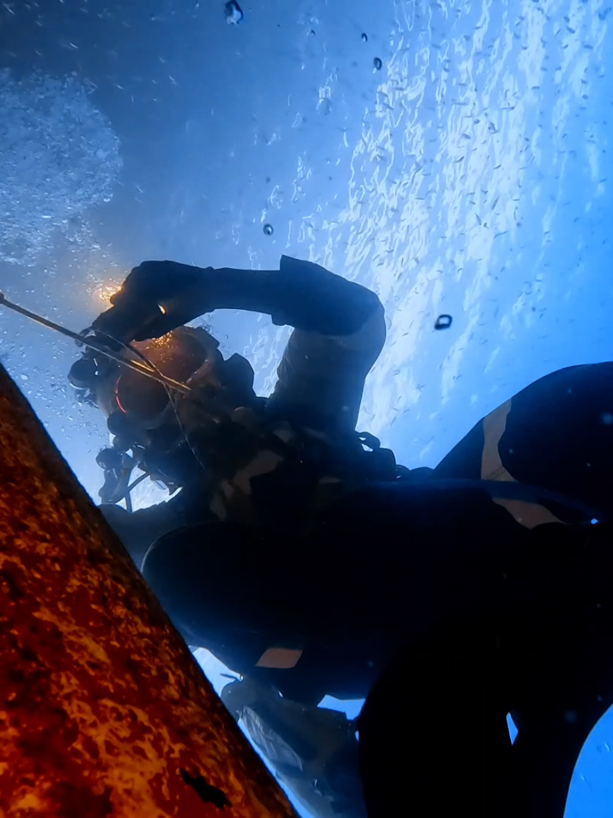 @auscomdiver