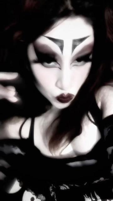 @Bathory_countess409๐ค๐ฉธ๐ง๐ปโ๏ธ