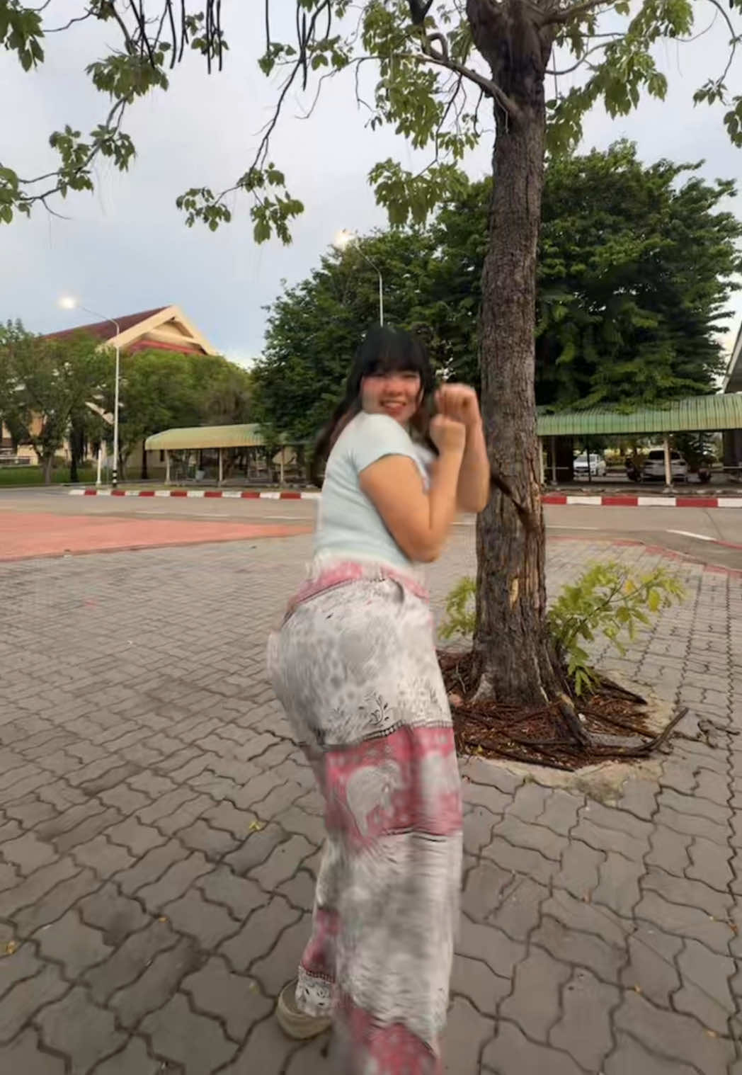 @VivienneJeslyn