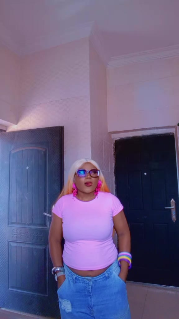 @Estherbella888