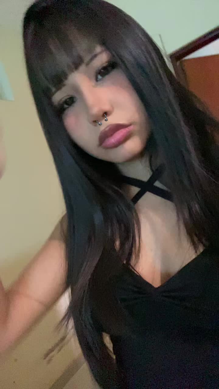 @🦦