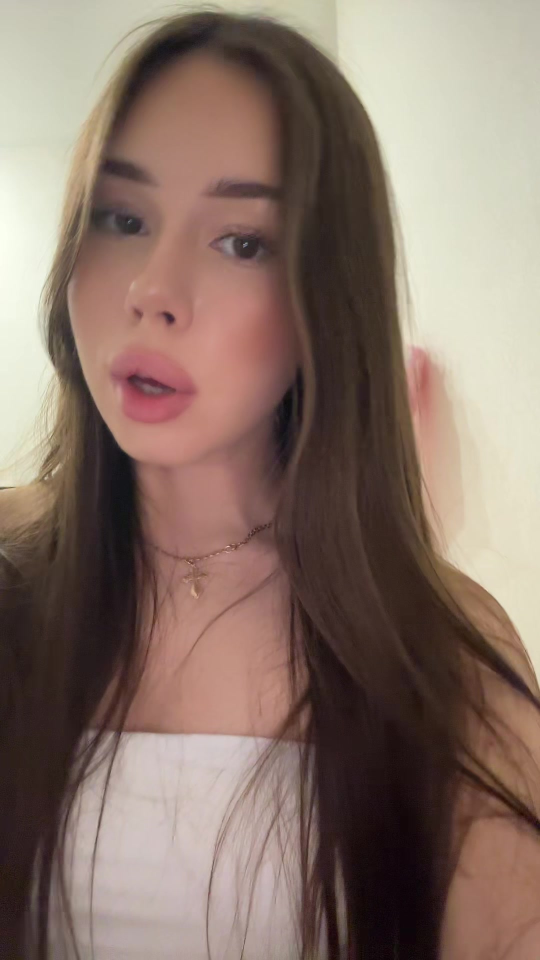 @Ева
