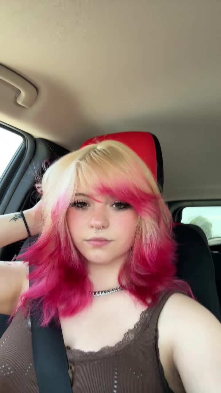 @:3