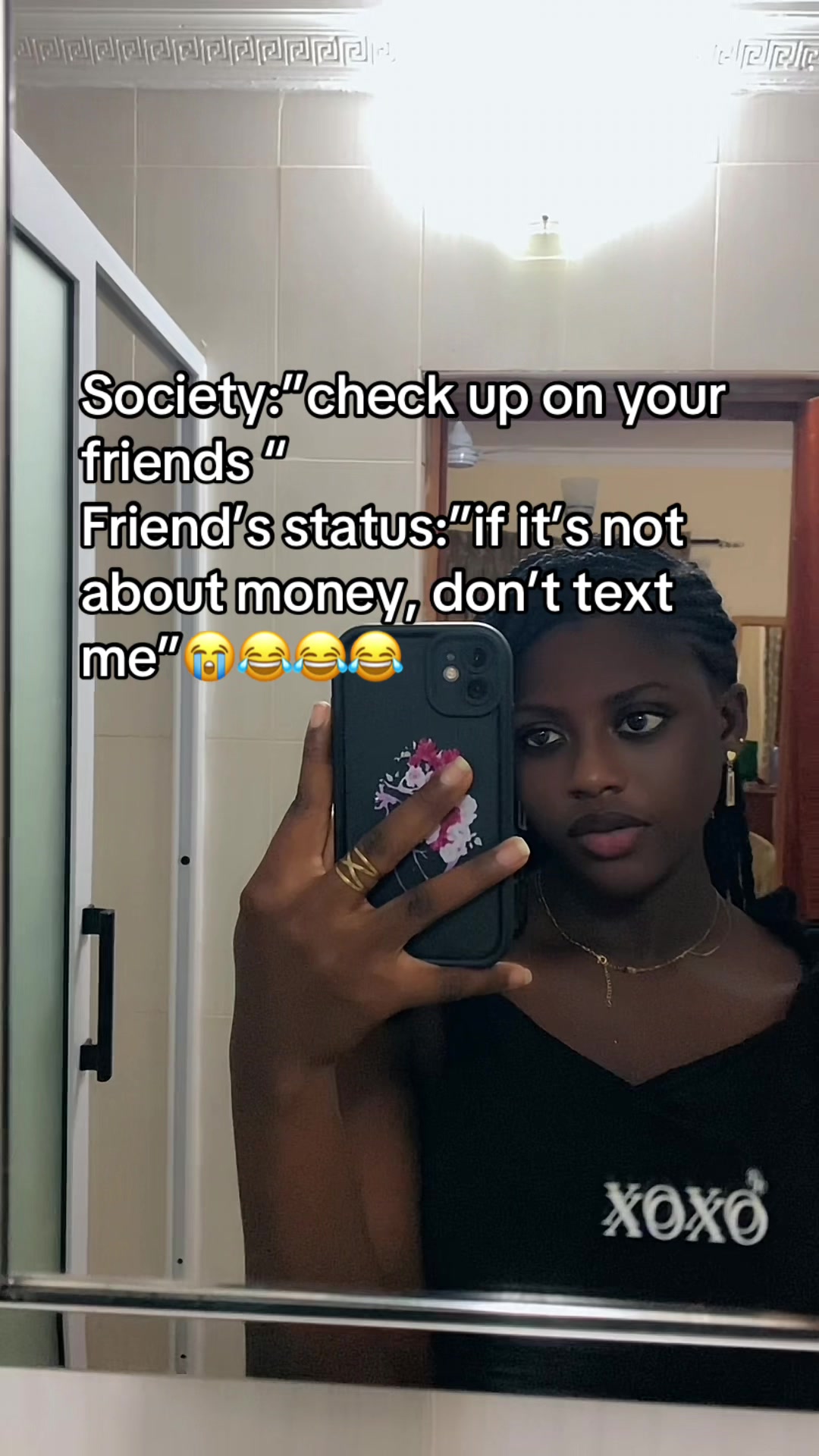@Akosua_monica