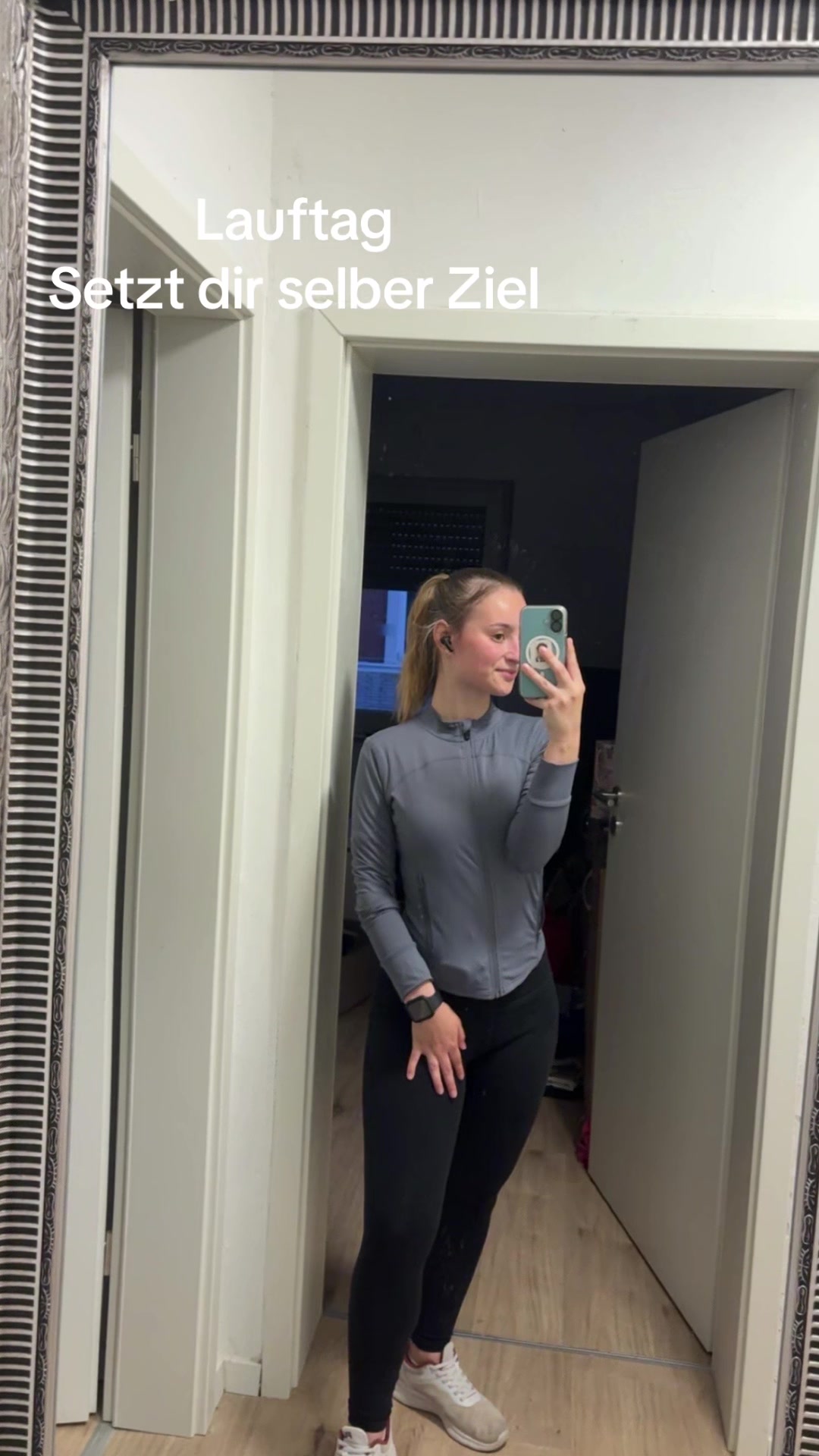 @Lara