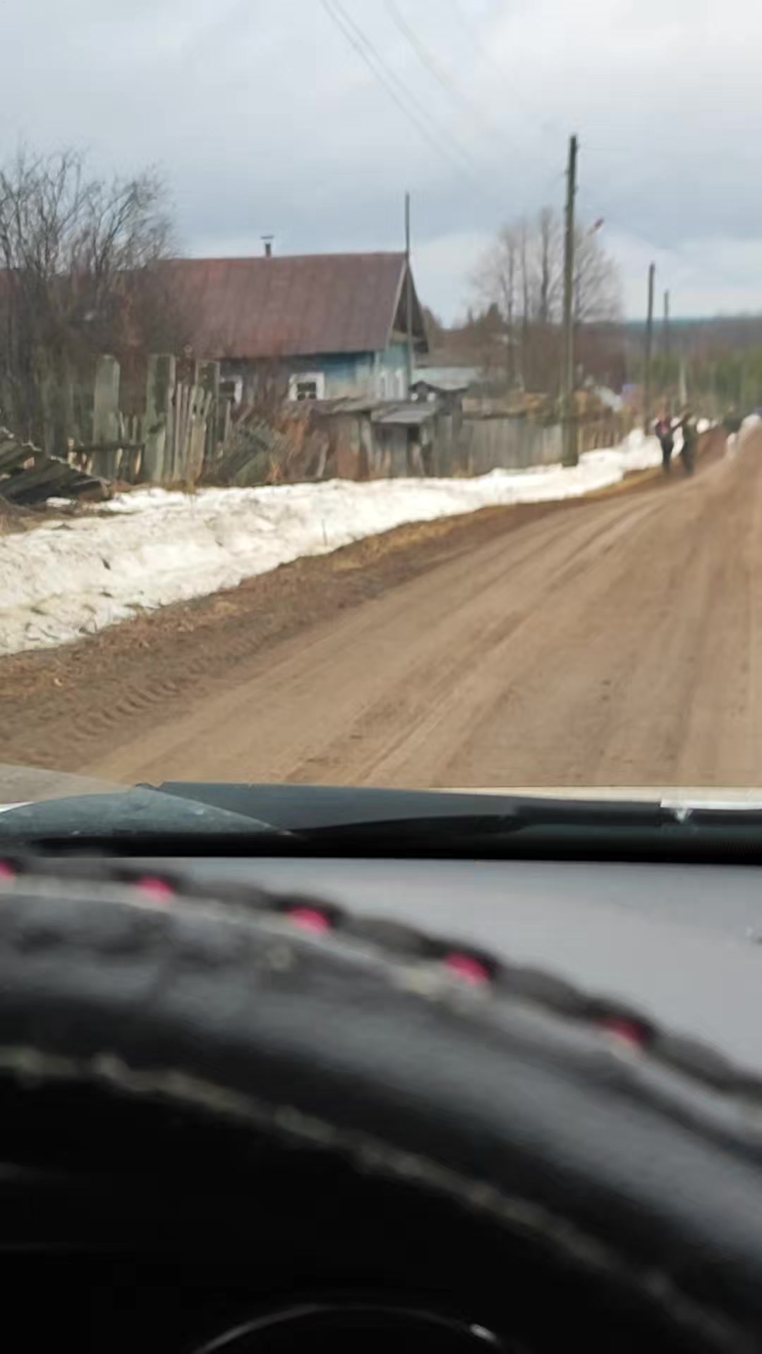 @деревенский житель