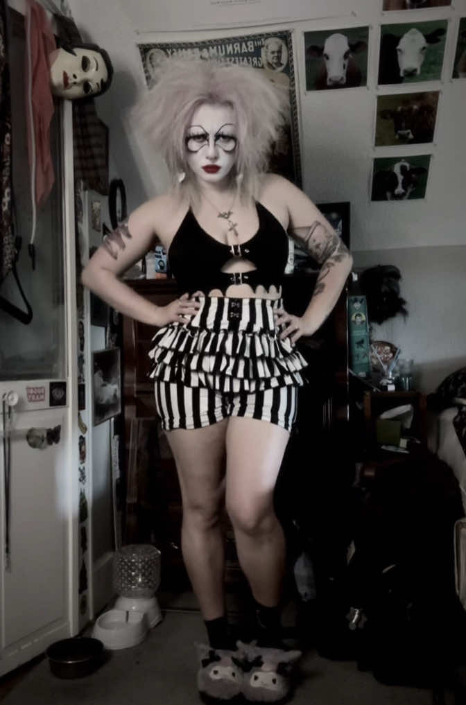 @dollygoth666