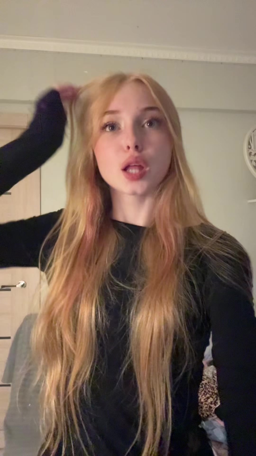 @викусик🌷