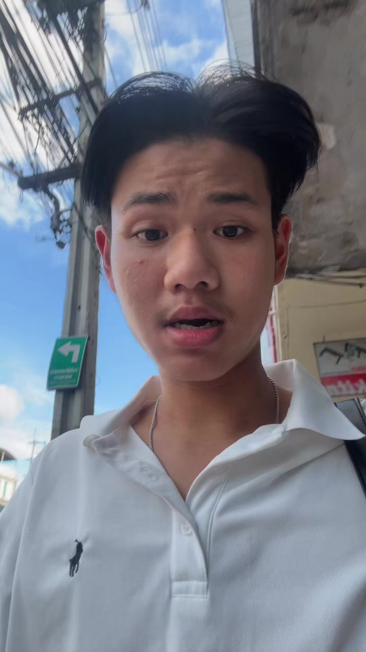 @Myat🦖