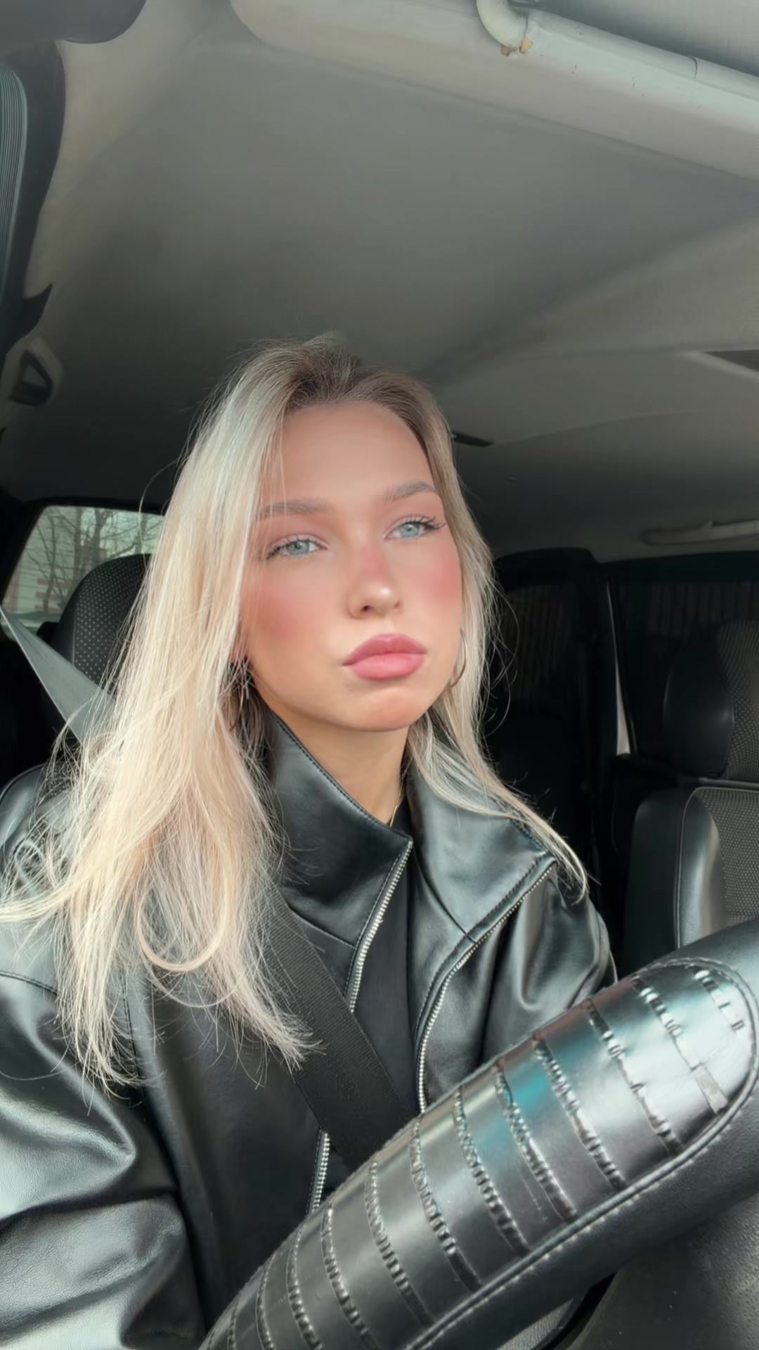 @лебедева