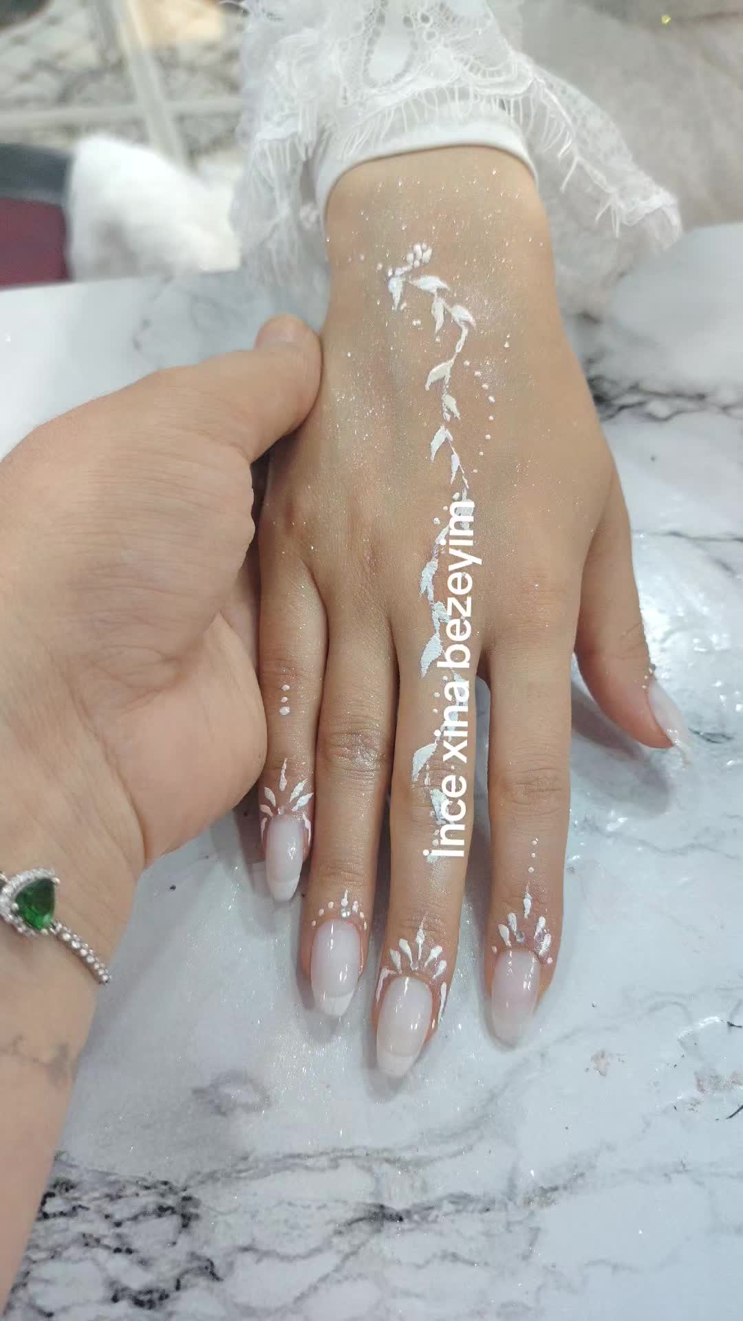 @Yardımlı İnci gözəlik salonu