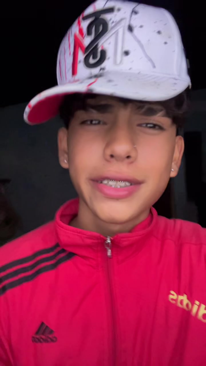 @Manu🦈