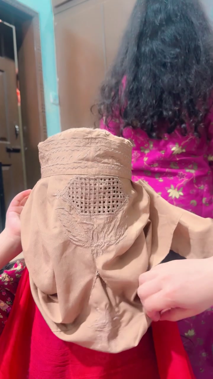 @Laila Khan
