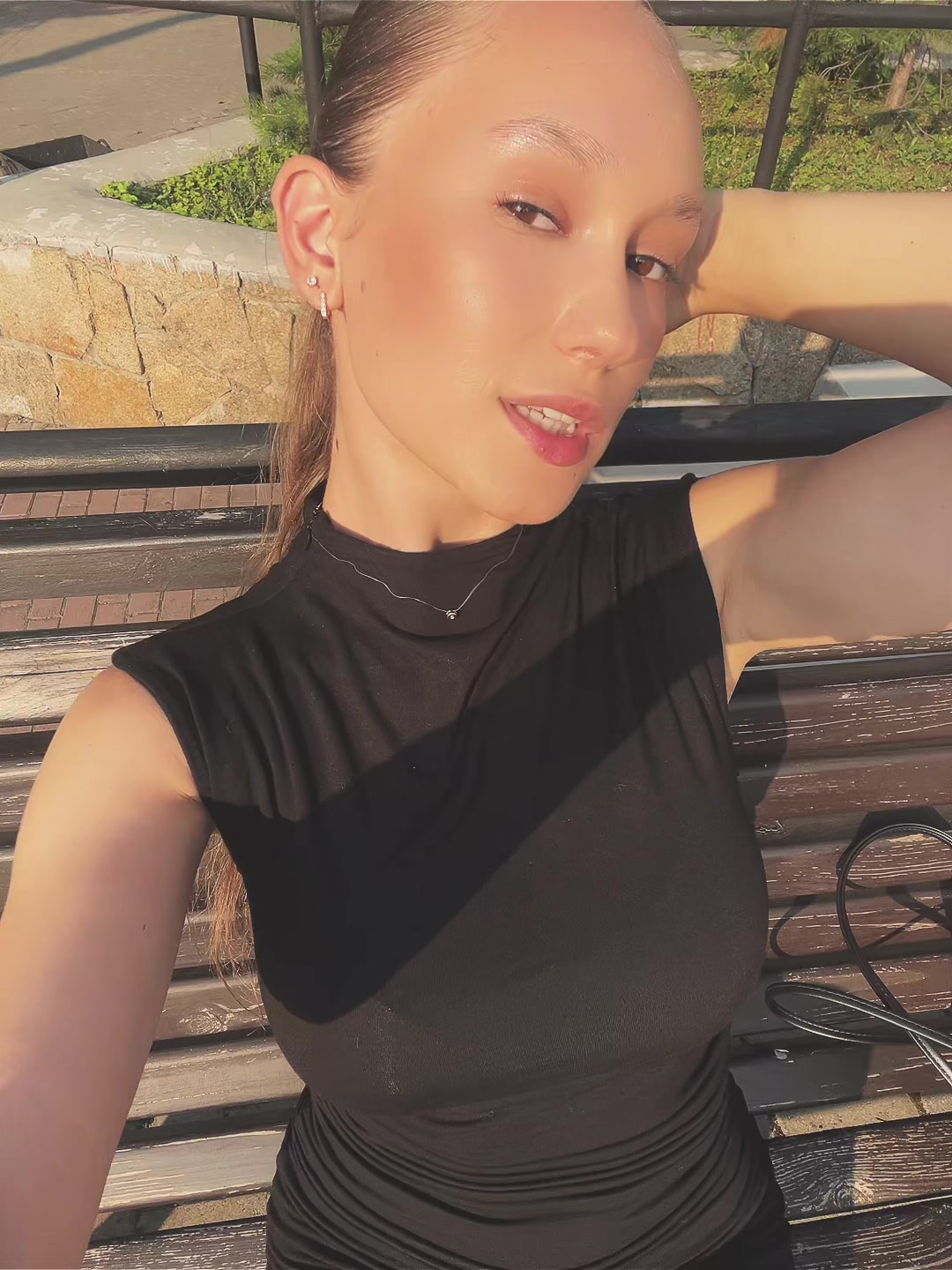 @Вэл