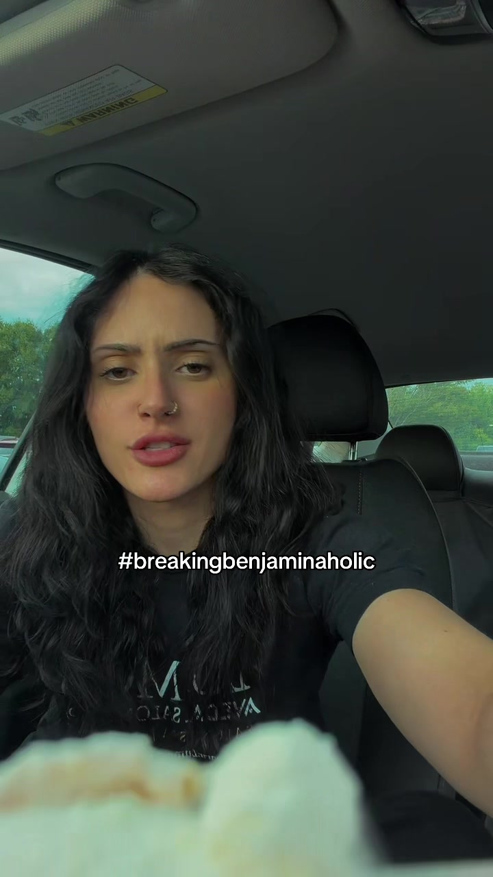 @zarinabae