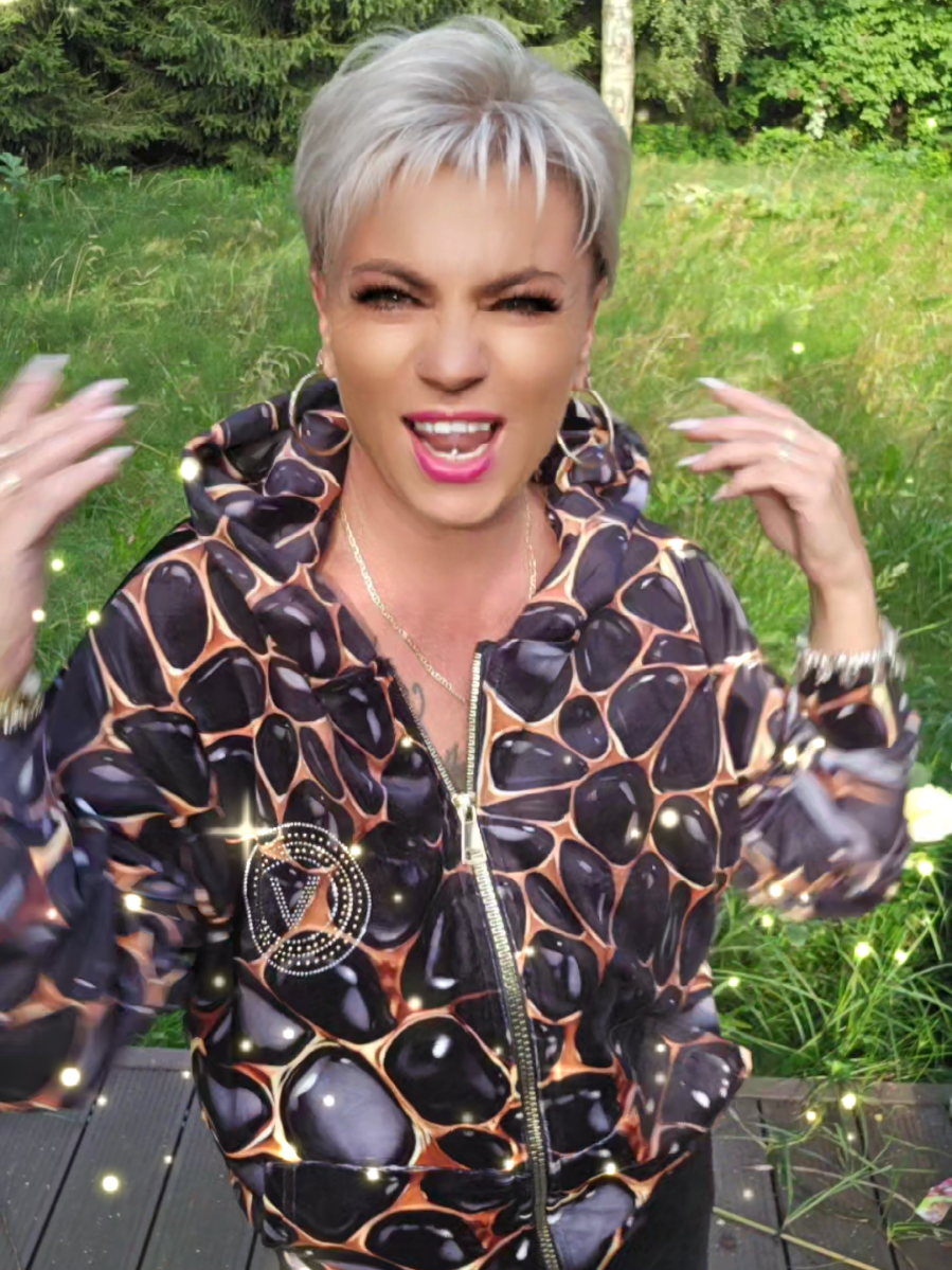 @mała monia