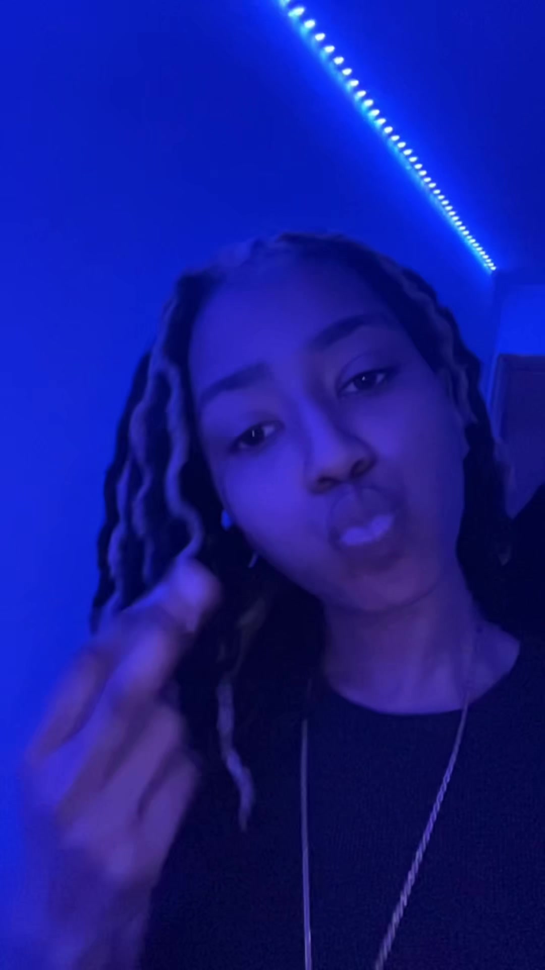 @QueenEyeDivine