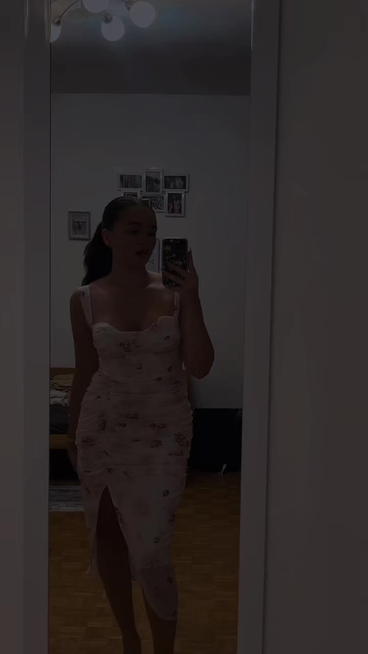 @elena