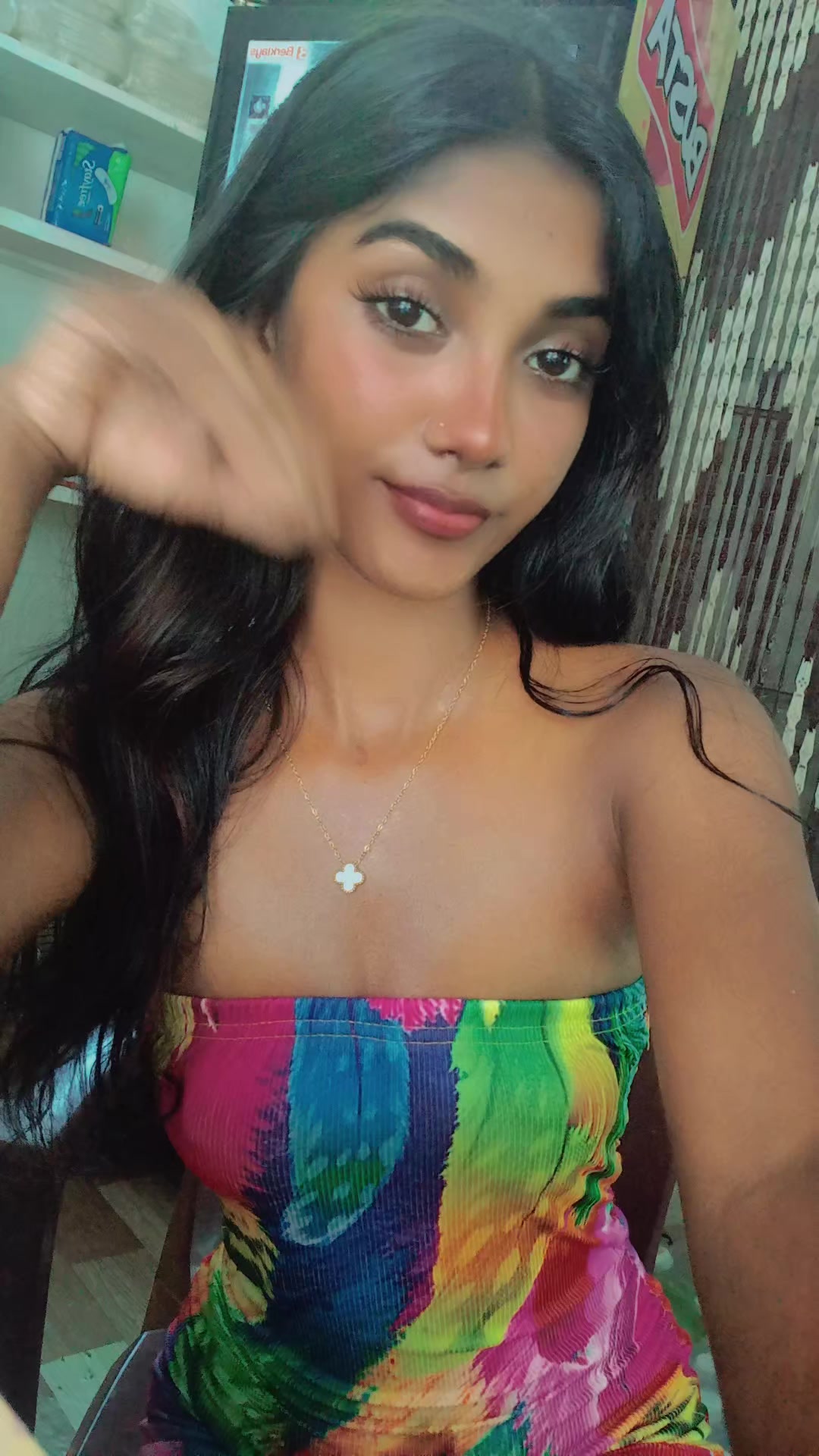 @Nia