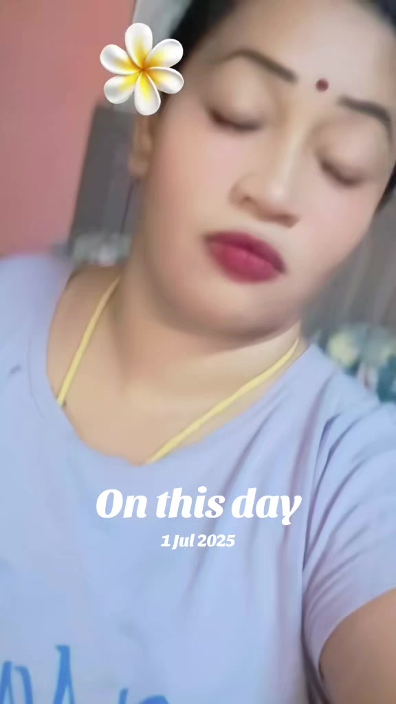 @Brinda_😗