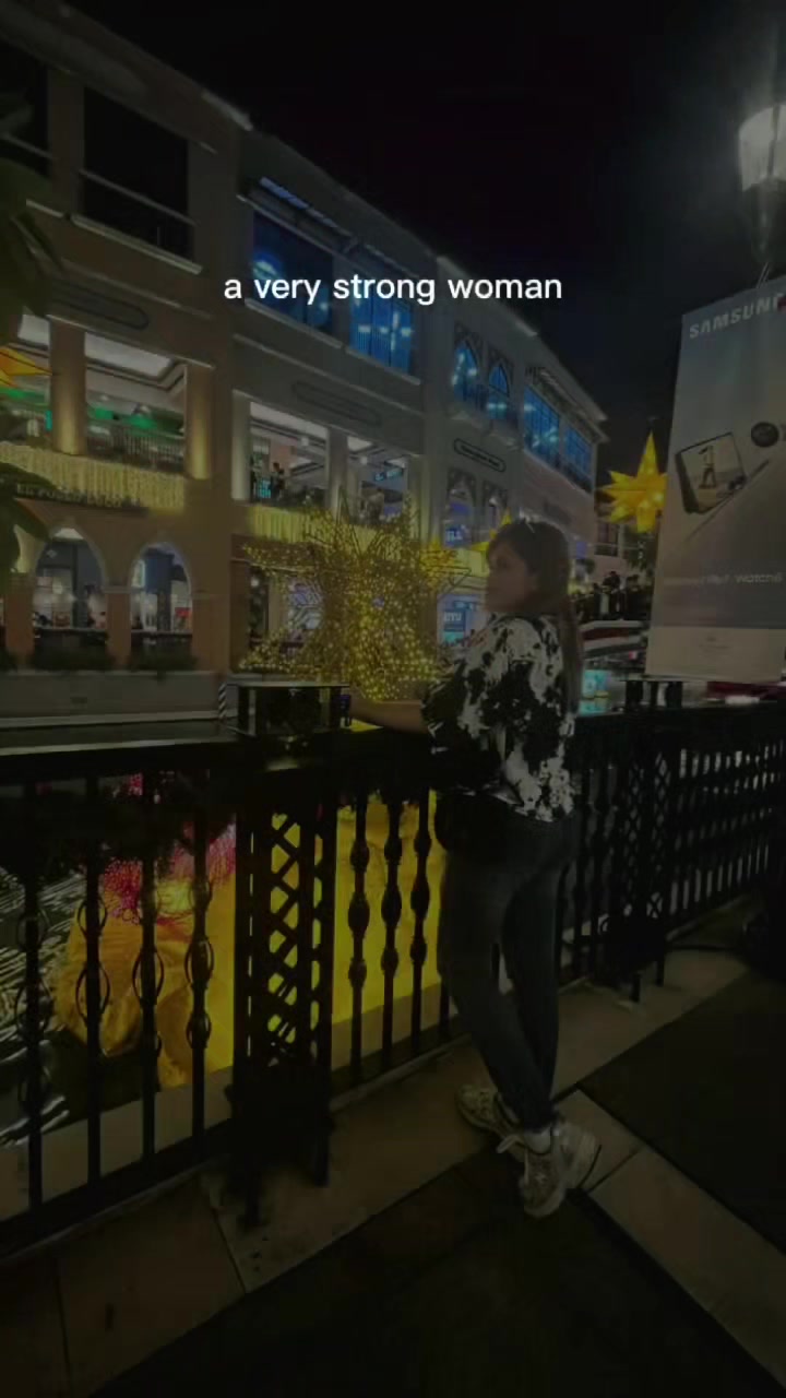 @𝓰𝓱𝓮𝓵 🦋