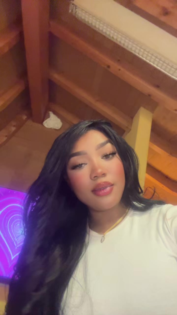 @Lizeth Veronica🩷🌈