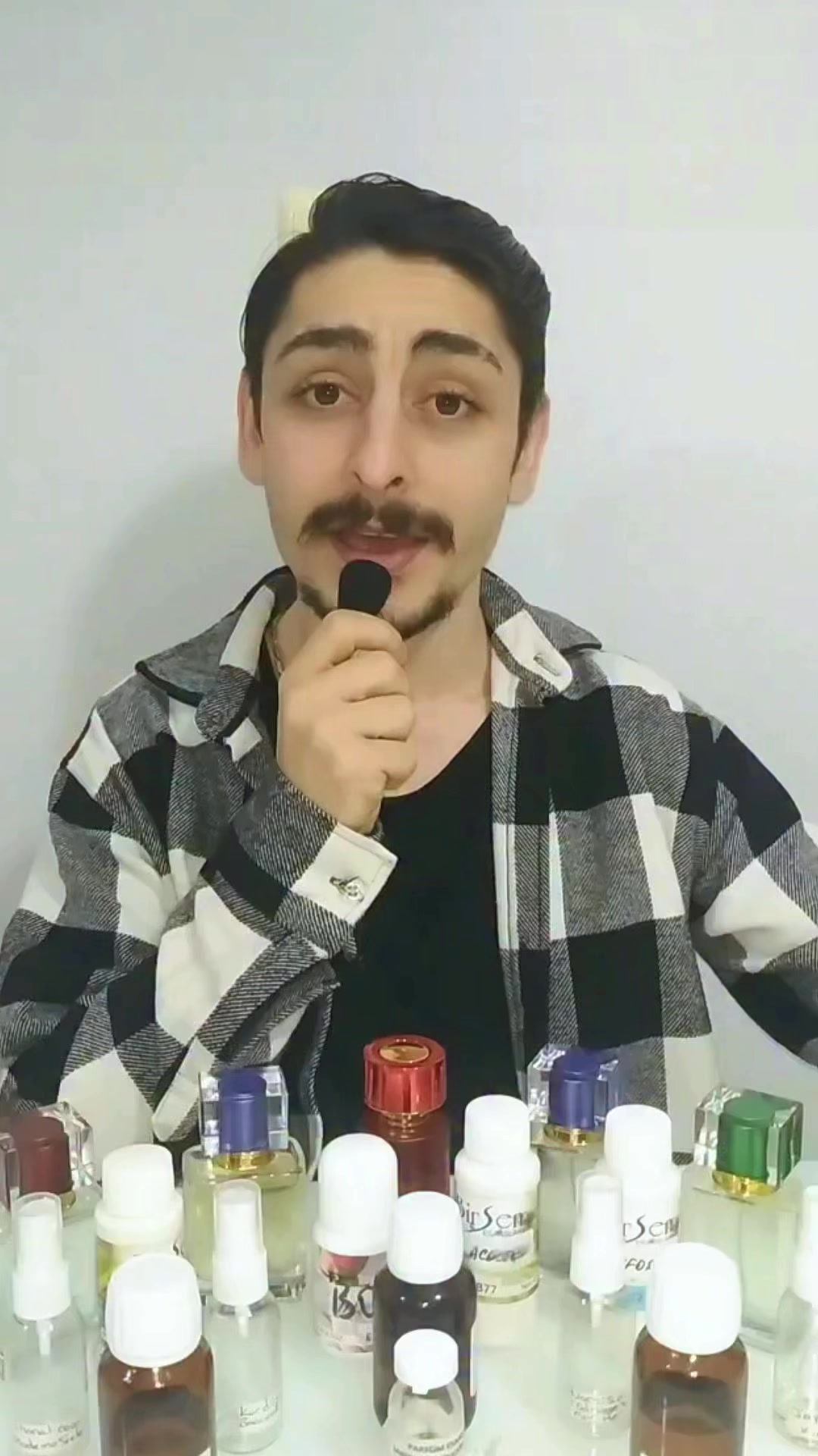 @ED PARF&Uuml;M