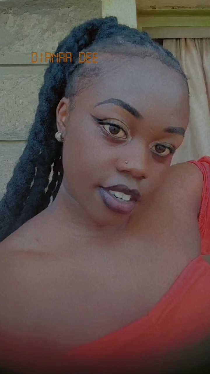 @~dee~