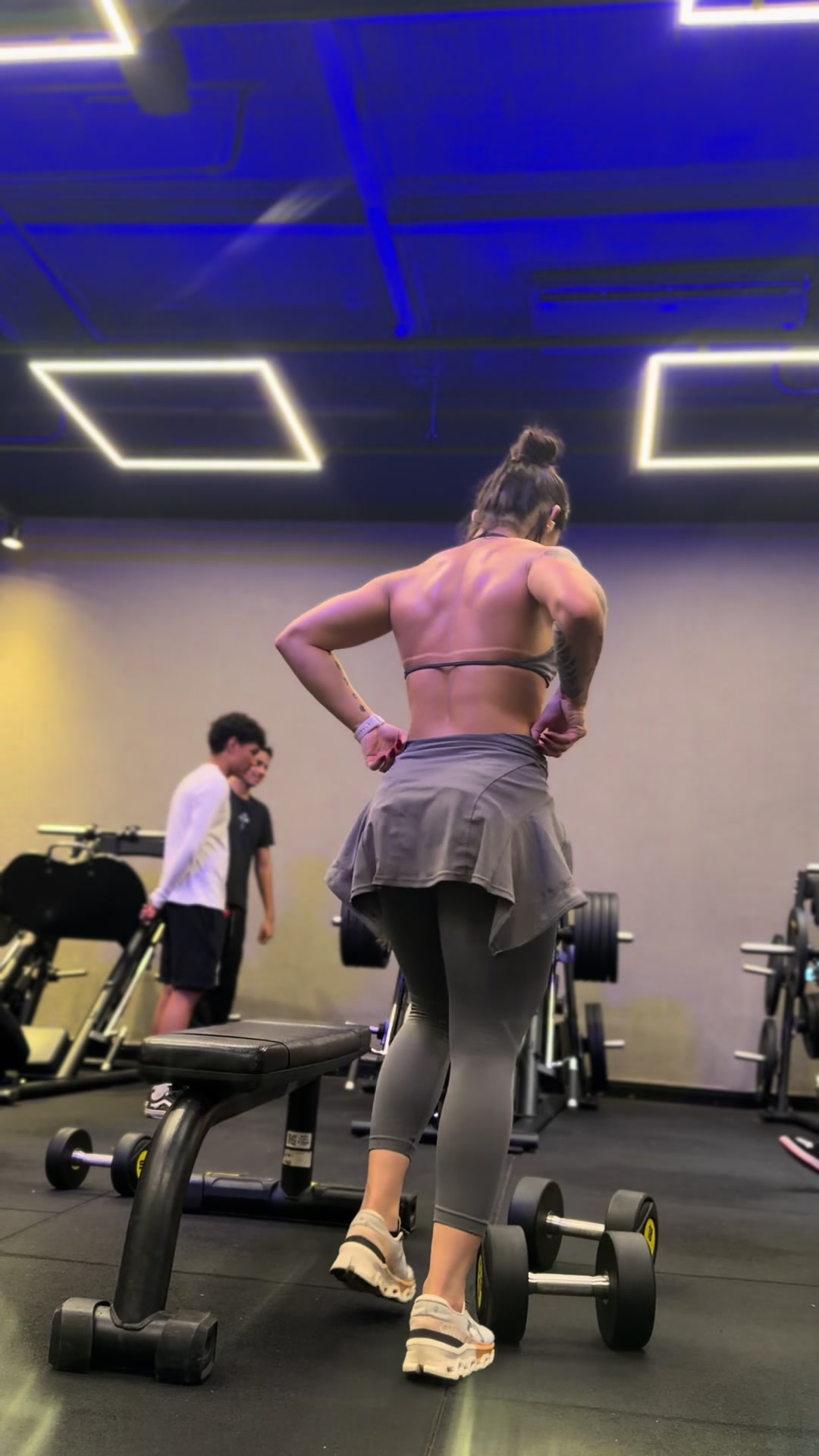 @Iza
