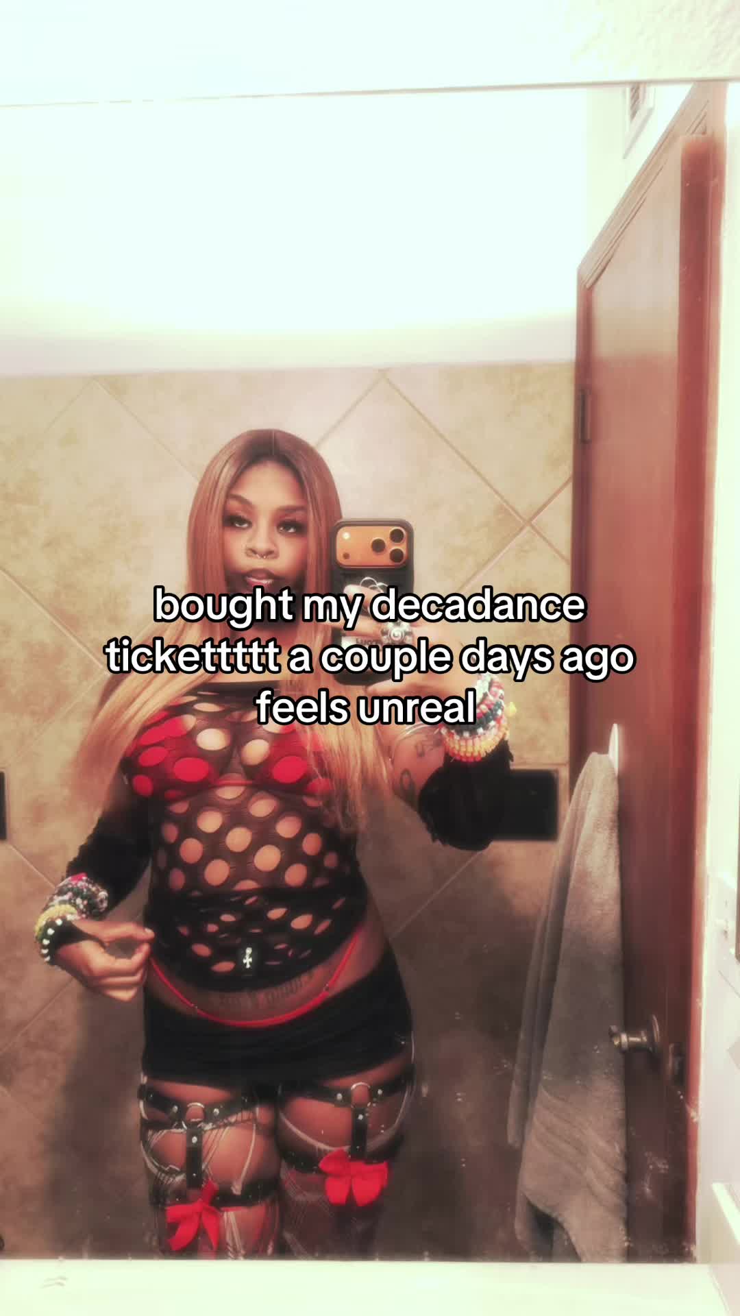 @urmomsbushy