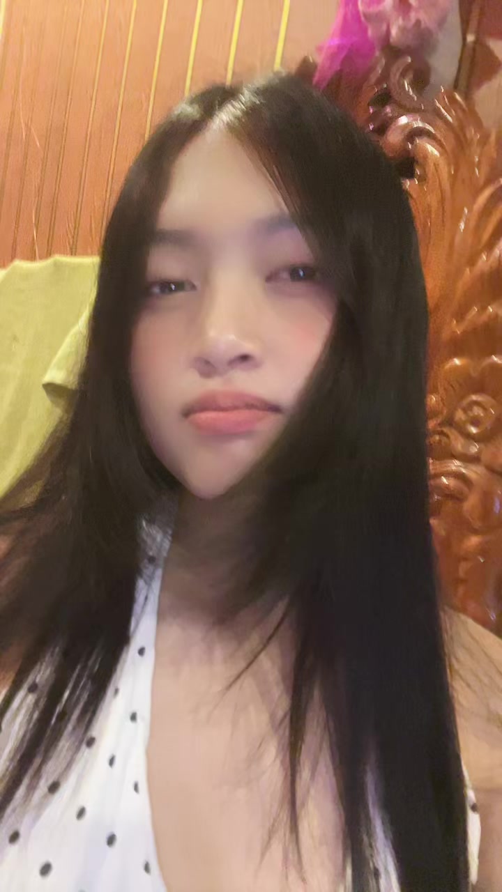 @Houng ><