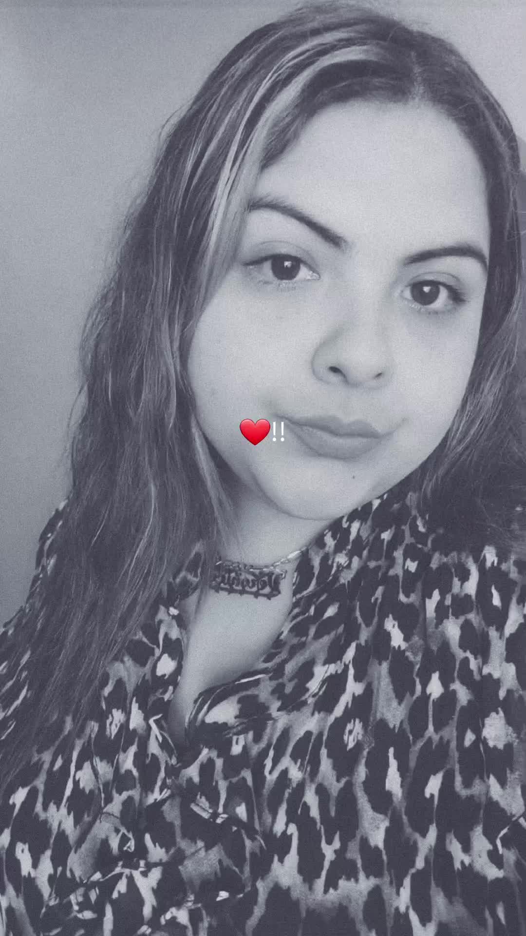 @bella🥰