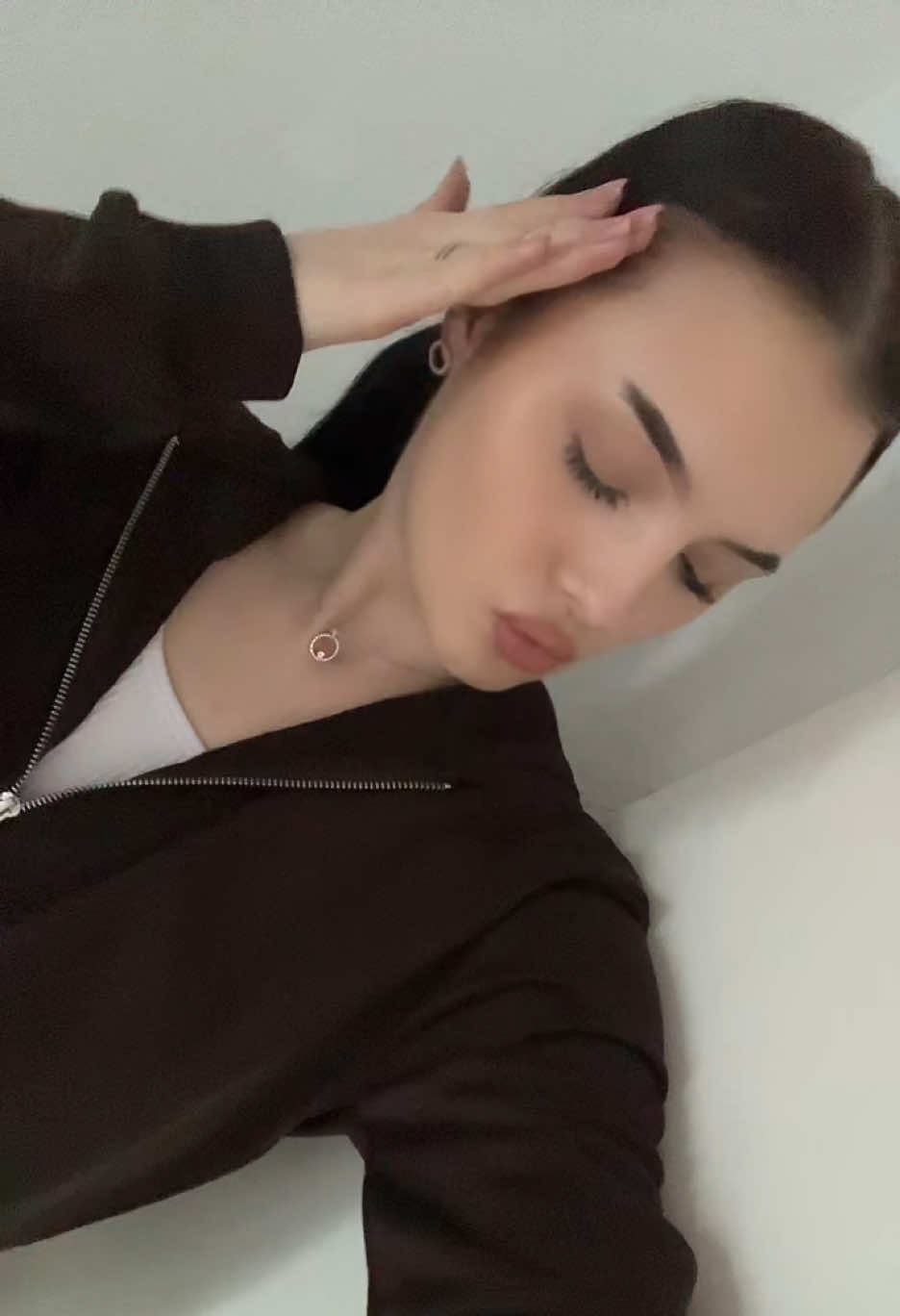 @ludmiila.aaa